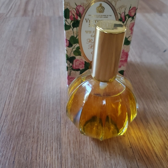 Victoria's Secret Wild English Garden ROMANTIC BOUQUET - Picture 5 of 5